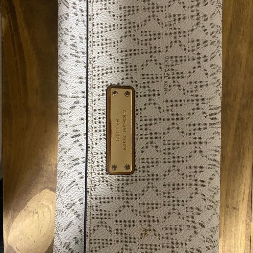 Michael Kors wallet